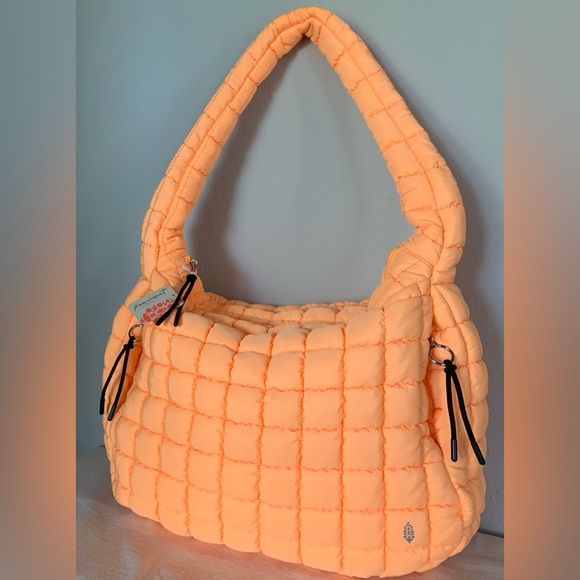 Free People Movement Quilted Carryall Bag/ Neon Clementine *NWT - Picture 5 of 12